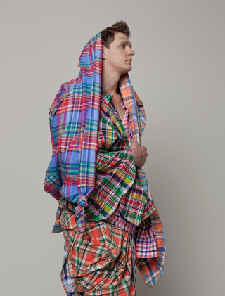 Illustration for article titled Is Time For Timofey Mozgov In Crazy-Ass Photo Shoot
